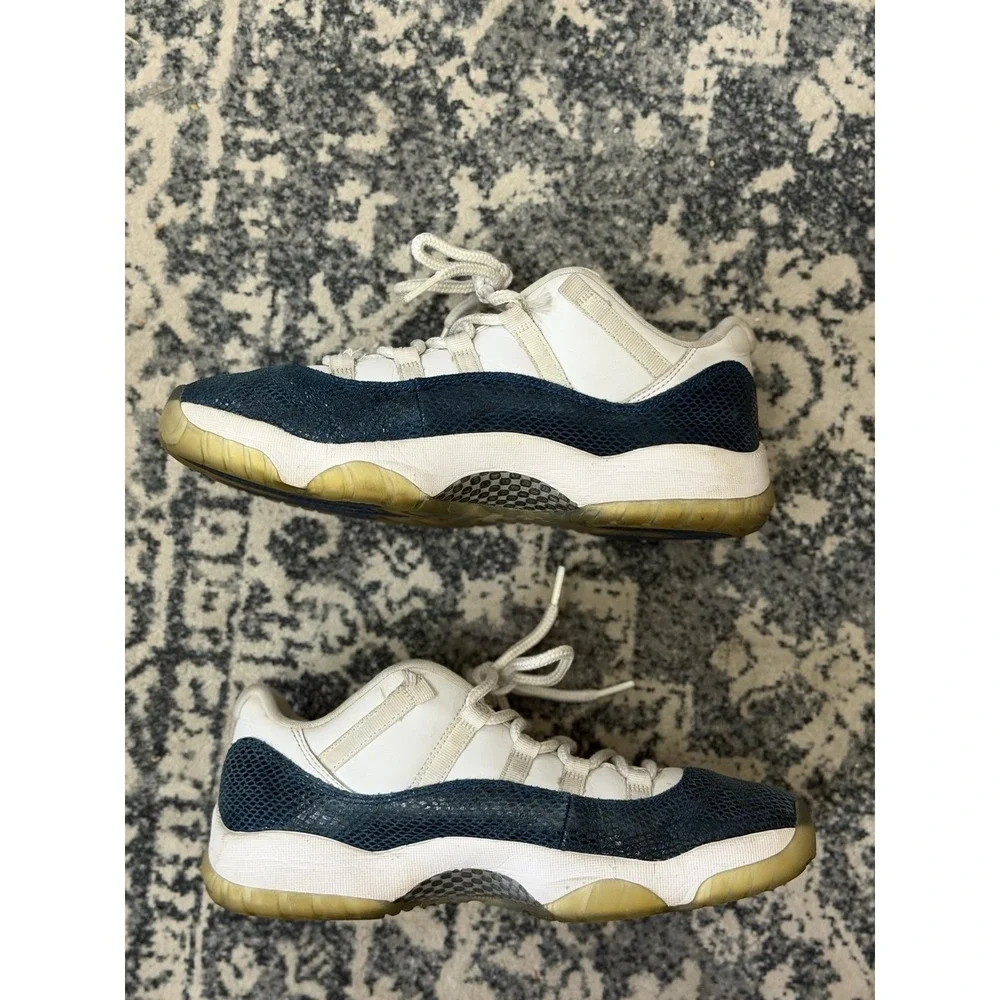 Air Jordan 11 Retro Low Navy Snakeskin Blue/White/Black Size 10